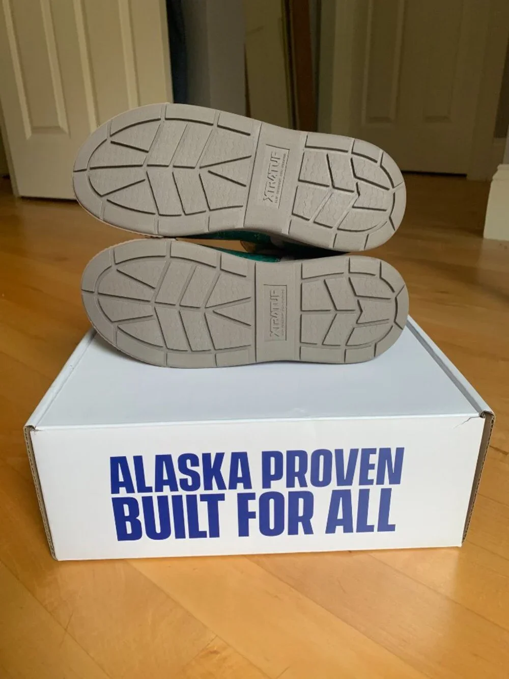 NWT - Xtratuf Women's Ankle Deck Boot Sport